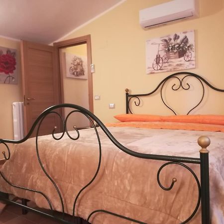 La Corta Di Spello Camere Экстерьер фото